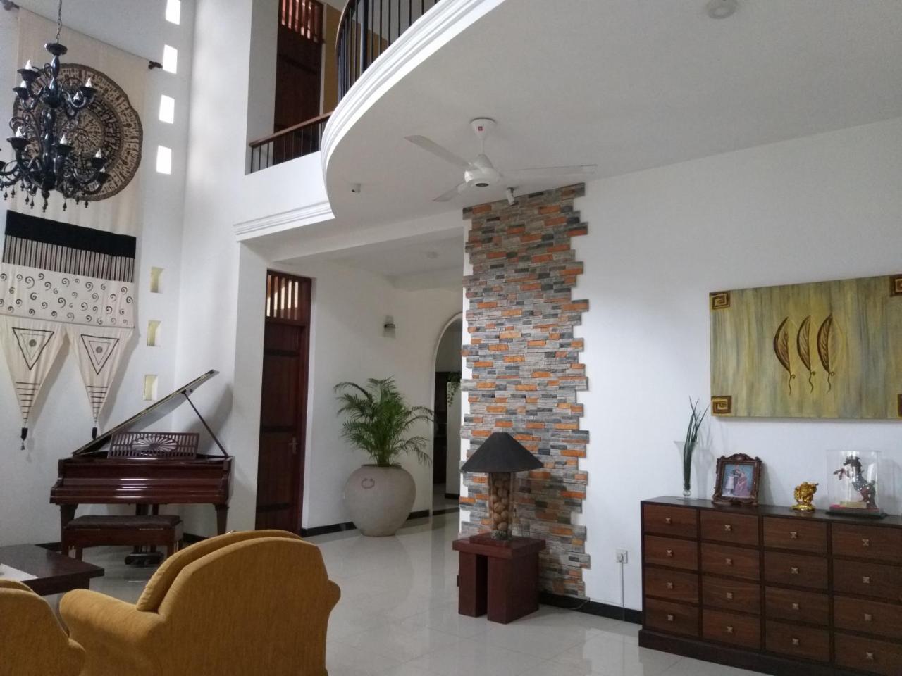 Cosy Nest Home Stay Negombo Exteriör bild