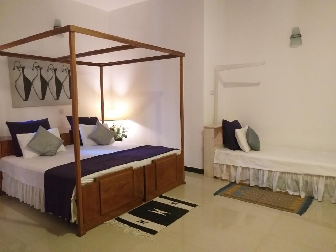 Cosy Nest Home Stay Negombo Exteriör bild