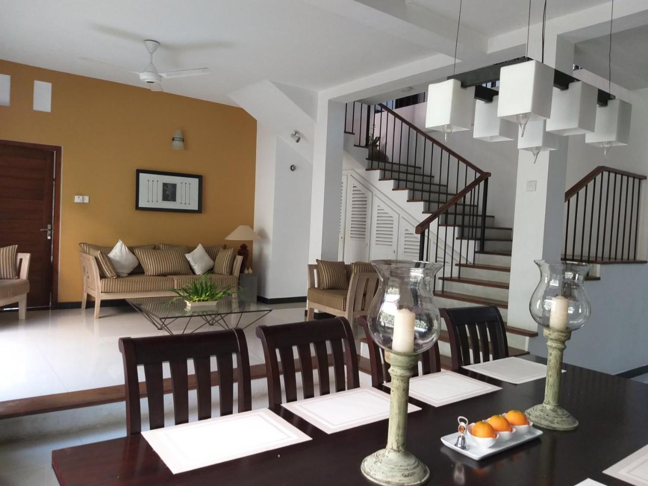 Cosy Nest Home Stay Negombo Rum bild