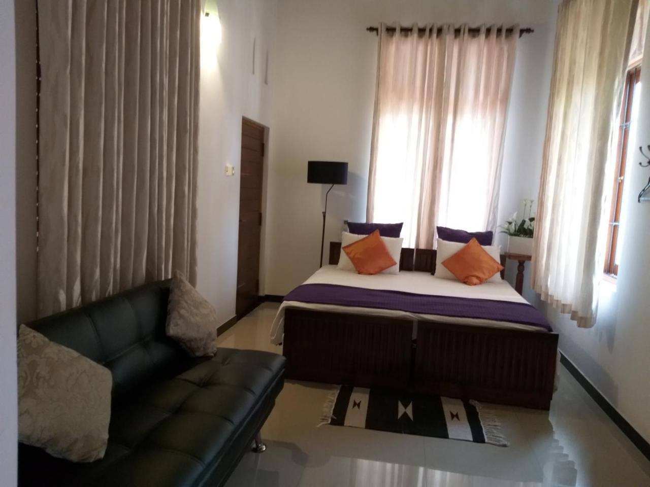 Cosy Nest Home Stay Negombo Rum bild