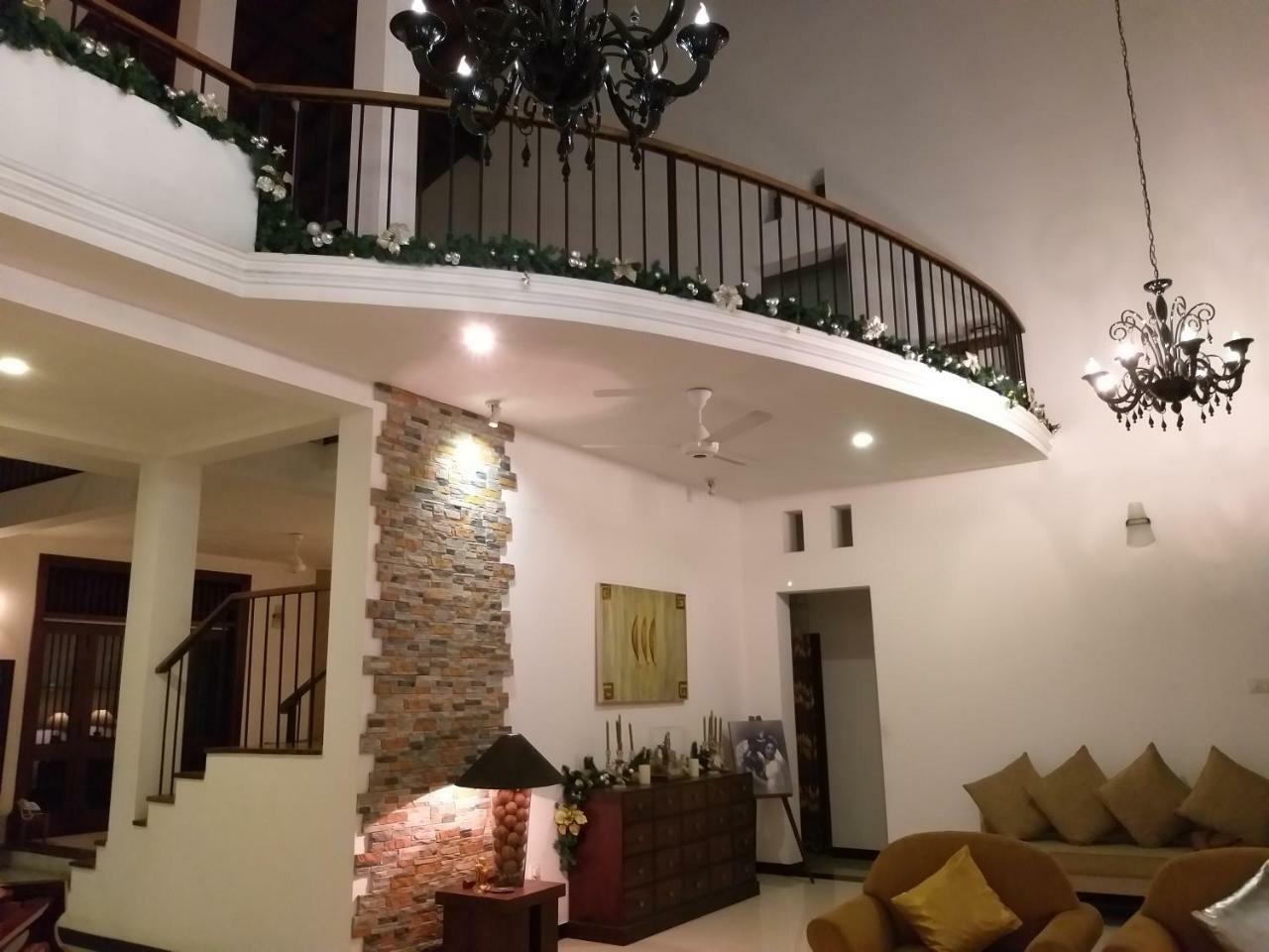 Cosy Nest Home Stay Negombo Exteriör bild